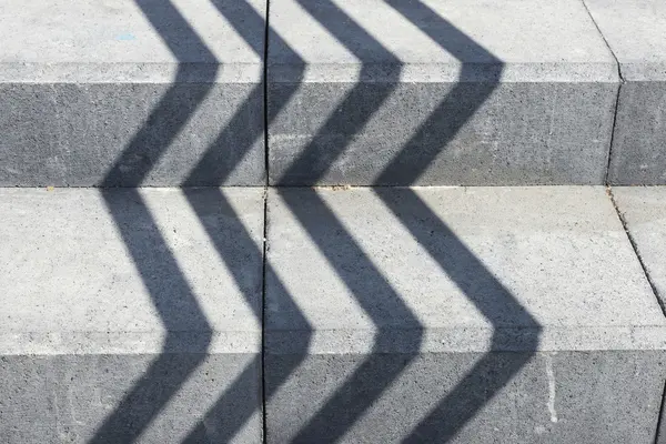Sombras em uma escada — Fotografia de Stock