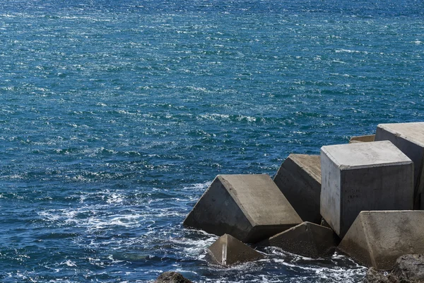 Cubo de quebra-mar — Fotografia de Stock