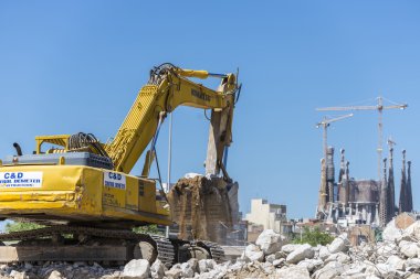 tarak ve sagrada familia