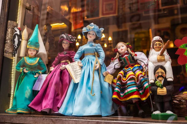 Varsóvia Polónia Setembro 2018 Loja Recordações Com Bonecas Com Vestidos — Fotografia de Stock
