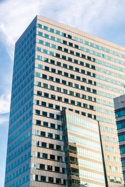 Zlote Tarasy veya Golden Terraces 'deki modern ofis gökdelenleri, Varşova, Polonya' daki alışveriş merkezleri