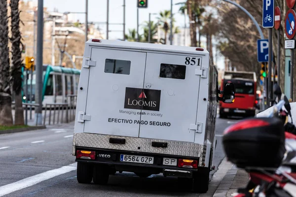 Barcelona España Febrero 2022 Camión Blindado Loomis Compañía Manejo Efectivo — Foto de Stock