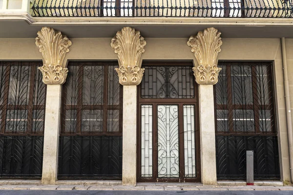 Вход Casa Grego Pilar Fontanet Каталанский Дом Модернизма Tortosa Таррагона — стоковое фото