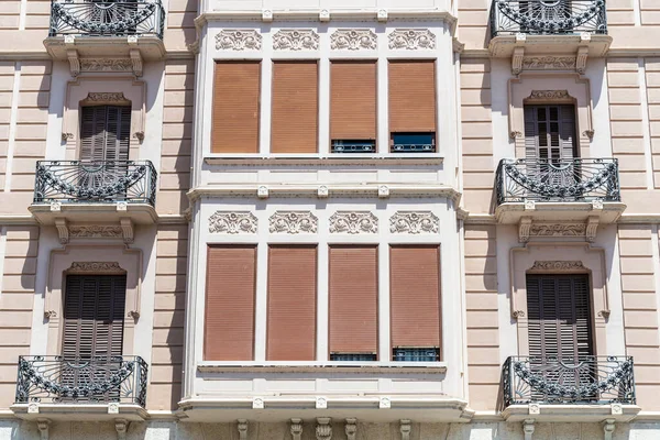 Fasada Katalońskiego Domu Modernistycznego Tortosa Tarragona Katalonia Hiszpania — Zdjęcie stockowe