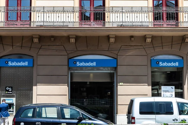 Tortosa Spain May 2022 Facade Logo Banco Sabadell People Atm — Stock Photo, Image