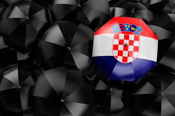 Parasol Chorwacką Flagą Wśród Czarnych Parasoli Widok Góry Renderowanie — Zdjęcie stockowe