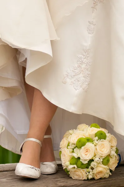Bride's legs — Stock Photo, Image