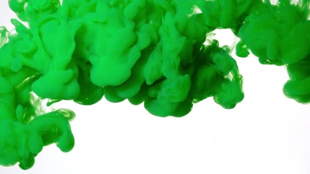 Зеленые Акварельные Чернила Смешанные Воде Белом Фоне Медленное Движение Цветных — стоковое видео