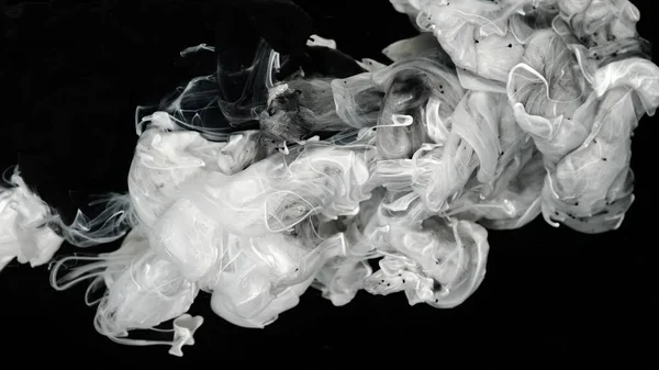 Fehér Fekete Akvarell Tinta Kevert Vízben Fekete Alapon Tejfehér Félelmetes — Stock Fotó