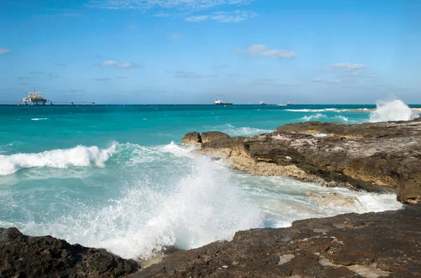Vista Las Poderosas Olas Isla Gran Bahama Erosión Costa Con —  Fotos de Stock