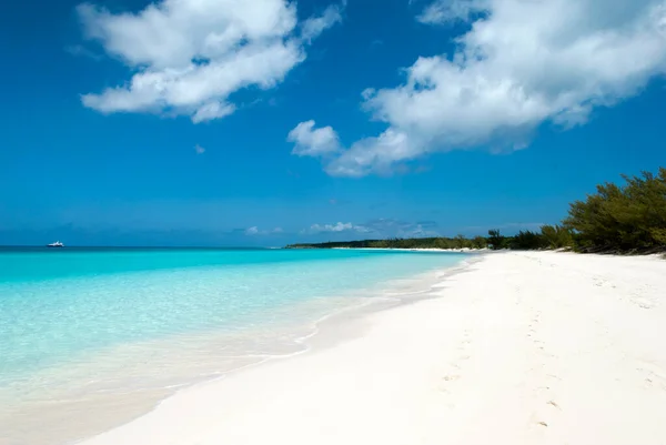 Praia Areia Interminável Half Moon Cay Ilha Desabitada Bahamas — Fotografia de Stock