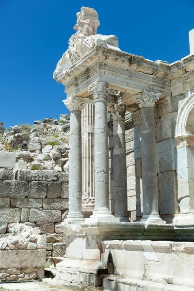 Die Linke Seite Der Antiken Brunnenfassade Der Griechischen Stadt Sagalassos — Stockfoto