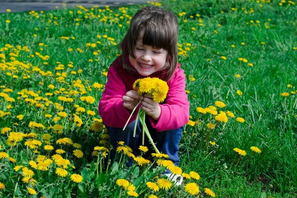 Dandelions ile çocuk