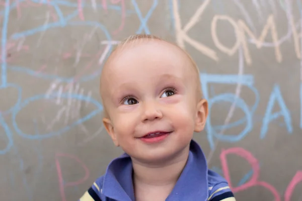 Niño alegre. — Foto de Stock