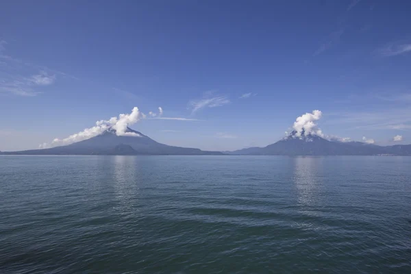 Trzy wulkany — Zdjęcie stockowe