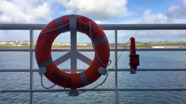 Irish Sea Pembroke Dock Wales Feb 2022 Orange Lifebouy Life — Stock Video