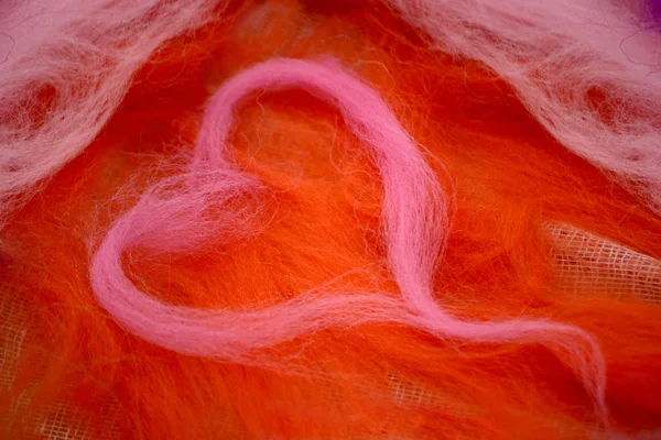 Heart made of wool — Stock Photo, Image