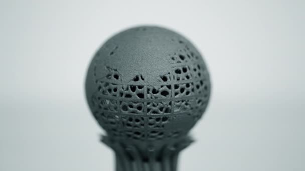 Model gedrukt op 3D printer voor metalen close-up macro. Driedimensionaal model — Stockvideo