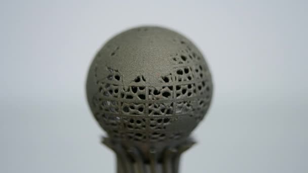 Modelo impreso en impresora 3D para macro de primer plano de metal. Modelo tridimensional — Vídeos de Stock
