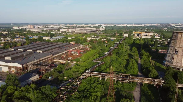 Industriegebiet. Luftaufnahme des großen Logistikparks mit Fabriken — Stockfoto