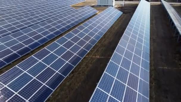 Aerial drone view solar panels on sunny day close-up. Photovoltaic solar panel — Stock Video