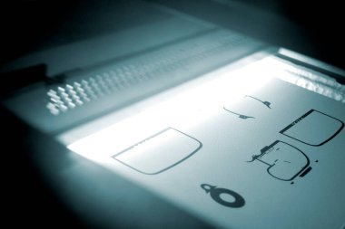 Endüstriyel profesyonel toz 3D yazıcı yazdırma işlemi. Çoklu Jet Füzyon MJF