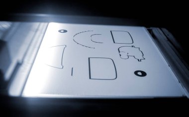 Toz endüstriyel 3D yazıcı üç boyutlu hacim modelleri yazdırıyor