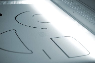 Endüstriyel profesyonel toz 3D yazıcı yazdırma işlemi. Çoklu Jet Füzyon MJF