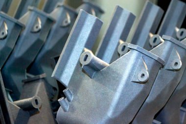 İçten yanmalı motor prototipi 3 boyutlu yazıcıya basıldı. yakın plan.