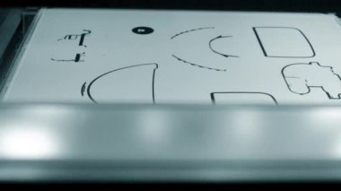 Endüstriyel profesyonel toz 3D yazıcı yazdırma işlemi. Çoklu Jet Füzyon MJF