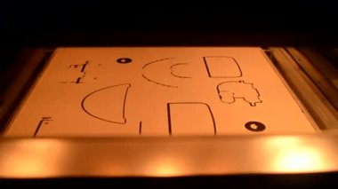 Endüstriyel profesyonel toz 3D yazıcı yazdırma işlemi. Çoklu Jet Füzyon MJF