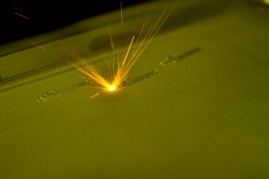 Metal tozundan üç boyutlu nesne yazdıran 3D yazıcı.