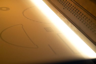 Toz endüstriyel 3D yazıcı üç boyutlu hacim modelleri yazdırıyor