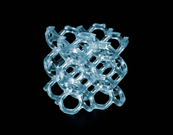 Modèle abstrait imprimé en gros plan sur imprimante 3D. Photopolymère d'objet — Photo