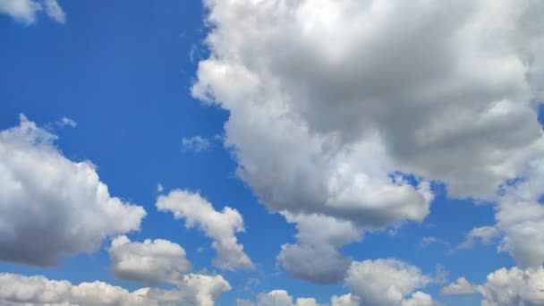 Timelapse Fast Movement White Clouds Blue Sky Beautiful Natural Background — 图库视频影像