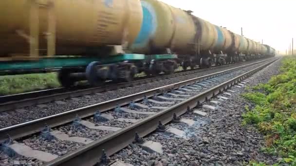 Trains Sur Rails Les Wagons Marchandises Train Marchandises Circulent Long — Video