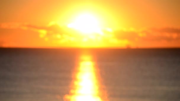 Fundo Desfocado Sol Brilhar Céu Durante Pôr Sol Nascer Sol — Vídeo de Stock