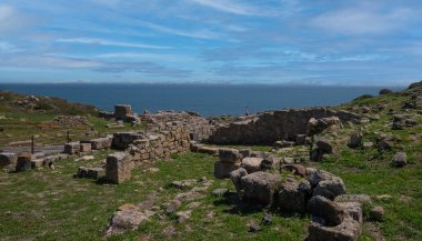Antik şehir Tharros, Sinis Yarımadası, Oristano 'nun kazıları