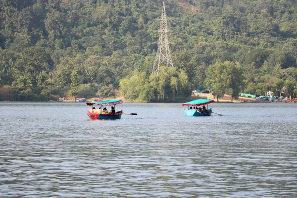 カラフルな木製のボートの風景ビューは Dudhni グジャラート州 インドの観光名所 — ストック写真