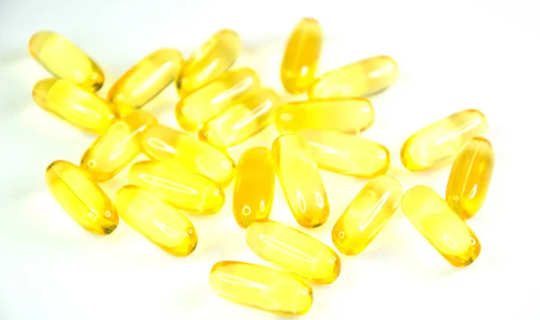 Fish Oil Heart Tablets Isolated White Background — Stock Photo, Image