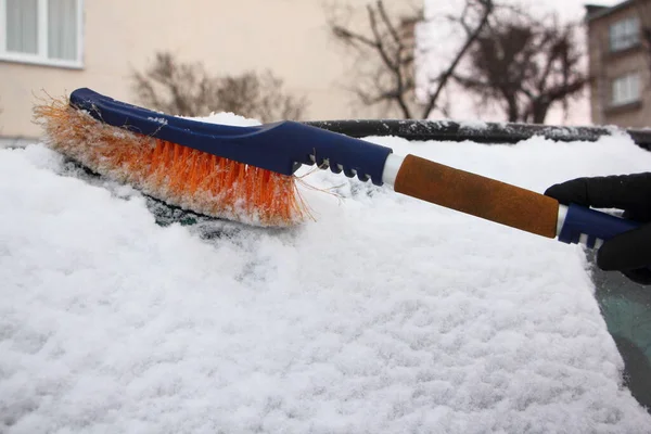 Cleaning Car Snow Brush Winter — Zdjęcie stockowe