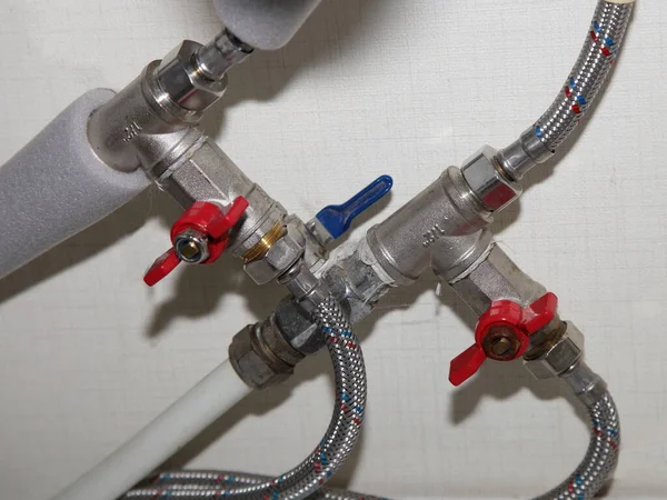 Home Pipeline Red Valves Soft Pipes Water Filter Water Heater — Stock Photo, Image