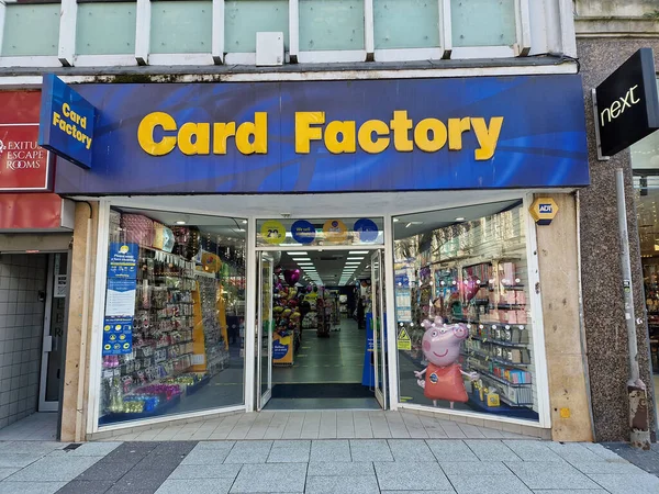 Cardiff Wales February 2022 Card Factory Logó Hirdetés Kiskereskedelmi Üzleten — Stock Fotó