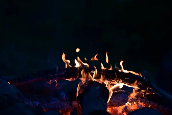 Lagerfeuer Der Nacht Als Nahaufnahme — Stockfoto