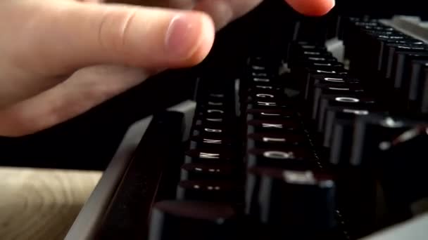 Girl Typing Retro Typewriter — Stock Video