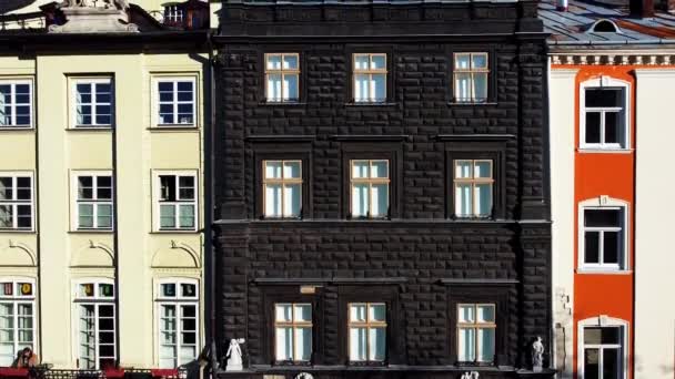 Fassade Eines Europäischen Stadtgebäudes Elemente Der Architektur Drohnenblick Aus Der — Stockvideo