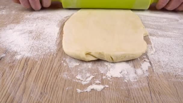 Het Proces Van Het Maken Van Koekjes Van Shortbread Deeg — Stockvideo