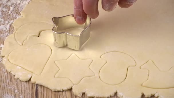 Het Proces Van Het Maken Van Koekjes Van Shortbread Deeg — Stockvideo