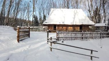 Eski Ukrayna geleneksel klasik köyü. Mimarlık elementleri.