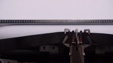 Retro daktiloda Avrupa ülkesi adı 